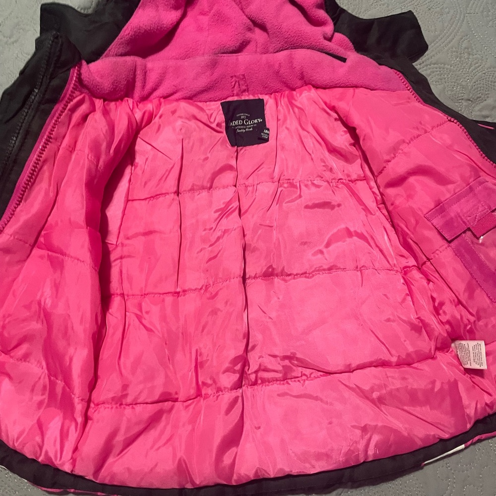Donated to warming center 5 in 1 jacket for toddle w mittens - Picture 3 of 7